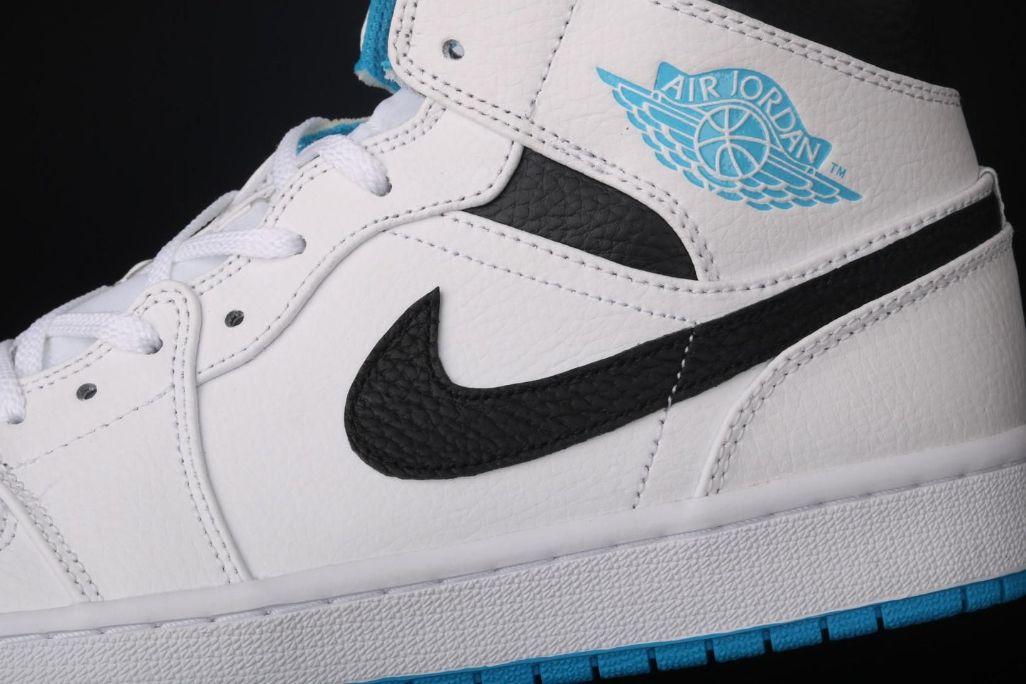 Air Jordan 1 AJ1 Mid – Laser Blue