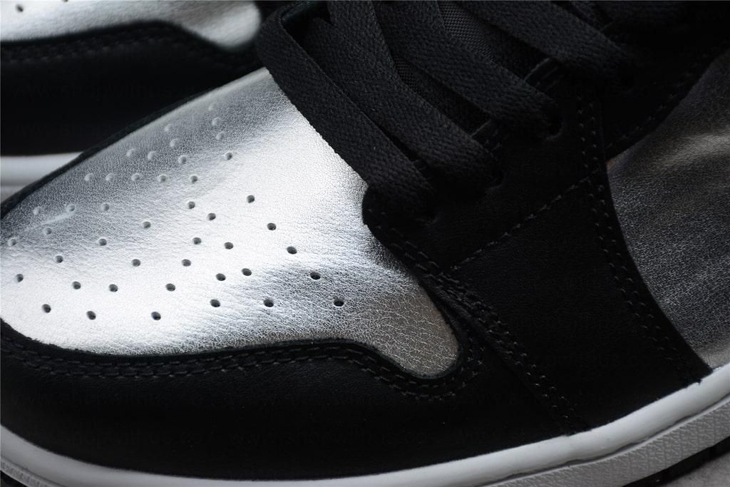 Air Jordan 1 AJ1 Retro Low – Silver Toe