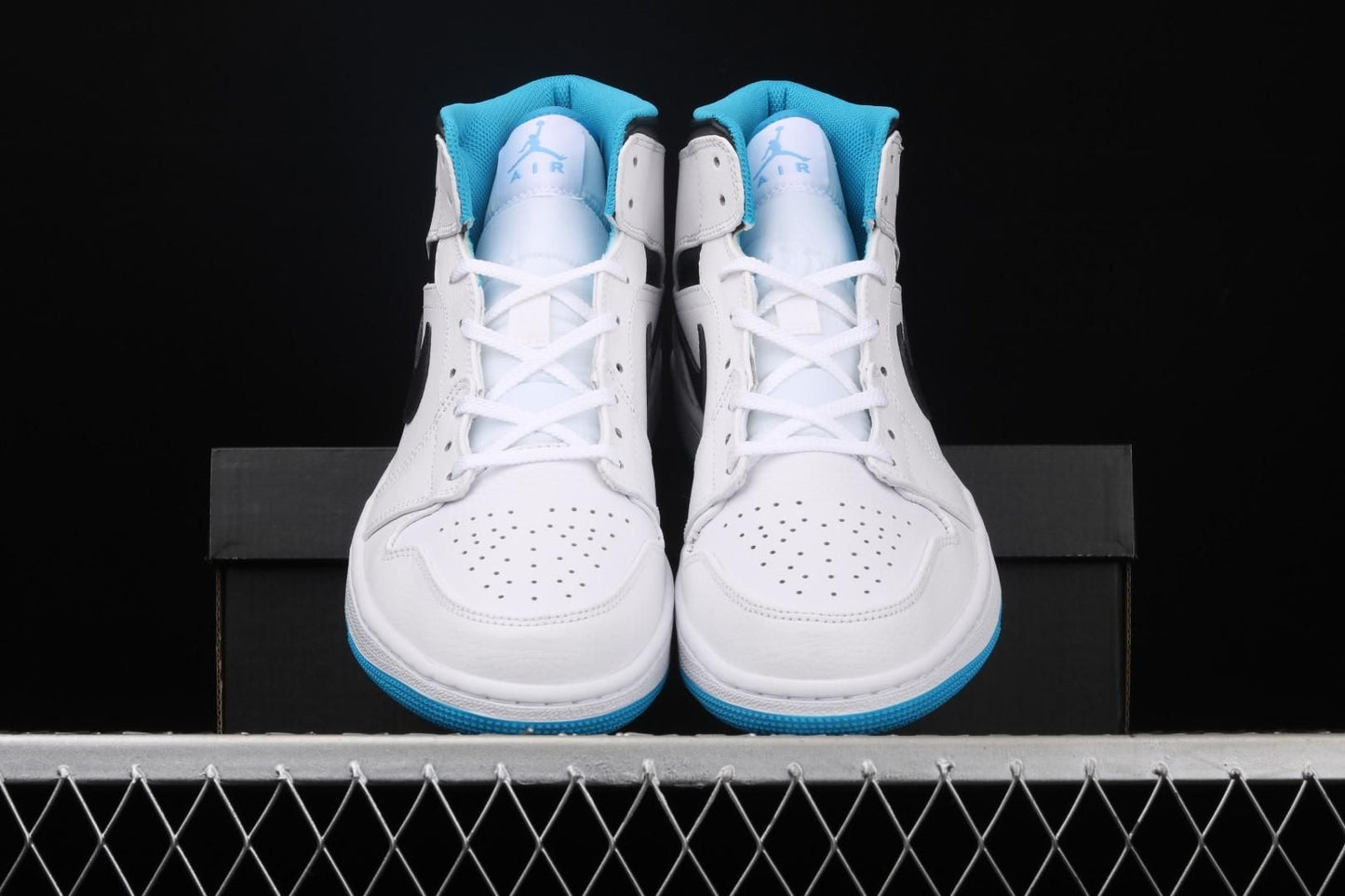 Air Jordan 1 AJ1 Mid – Laser Blue