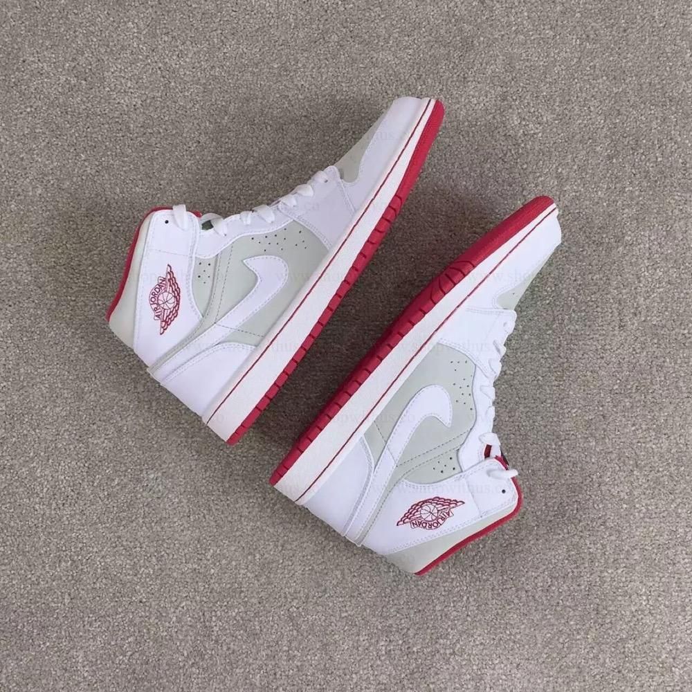 Air Jordan 1 AJ1 Mid – Hare