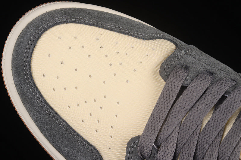 Air Jordan 1 AJ1 Mid – Coconut Milk