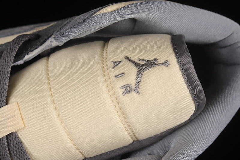 Air Jordan 1 AJ1 Mid – Coconut Milk