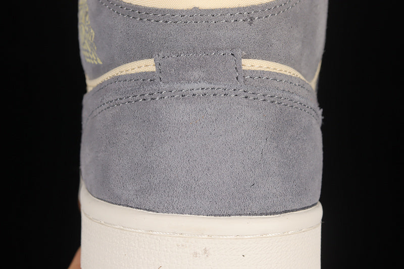 Air Jordan 1 AJ1 Mid – Coconut Milk