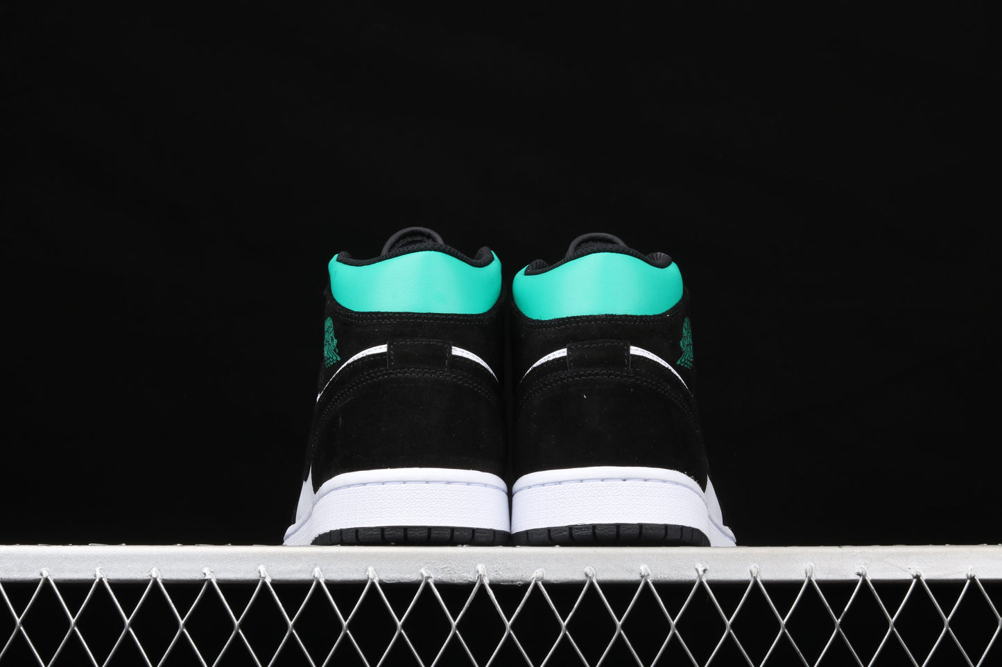 Air Jordan 1 AJ1 Mid – South Beach