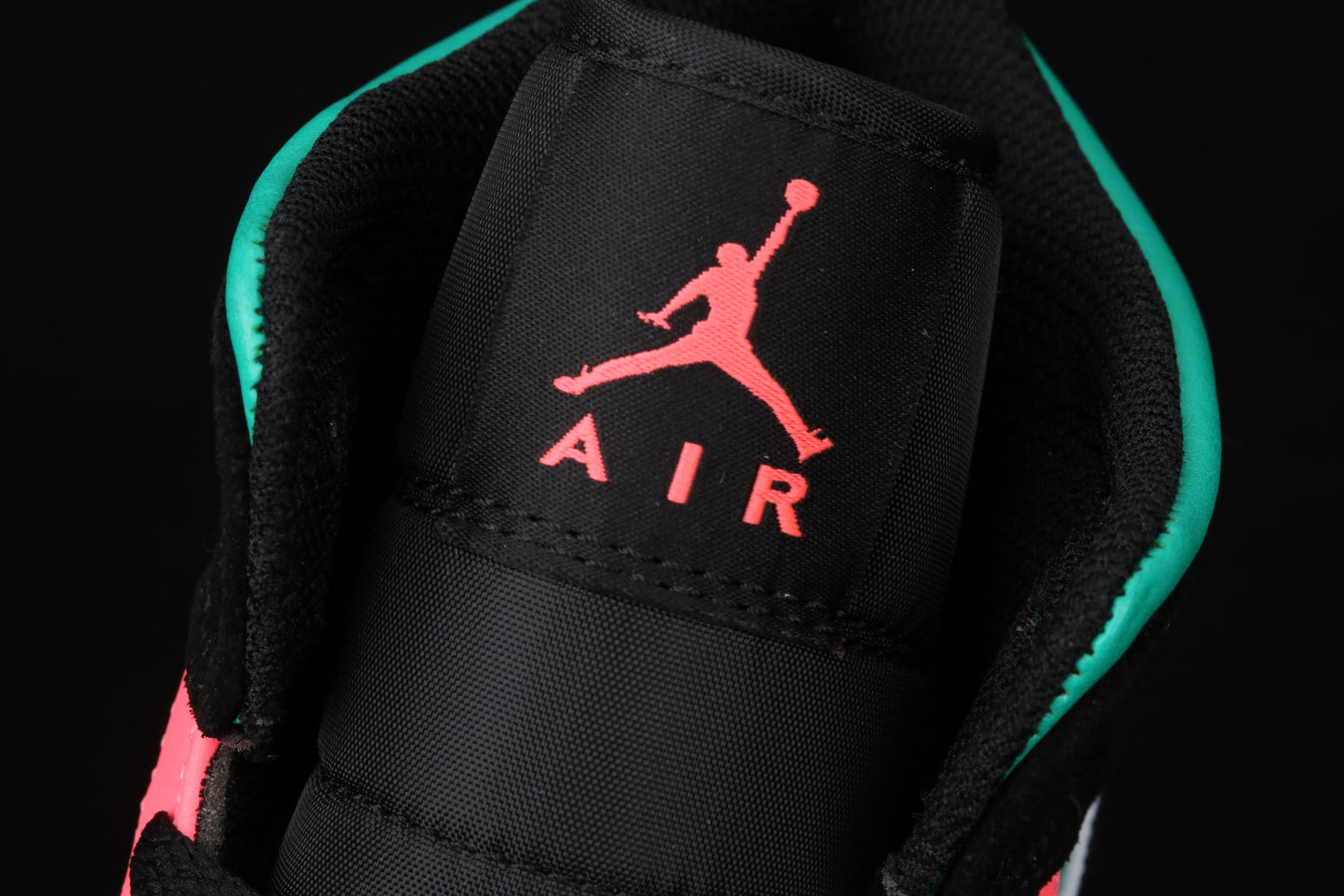 Air Jordan 1 AJ1 Mid – South Beach