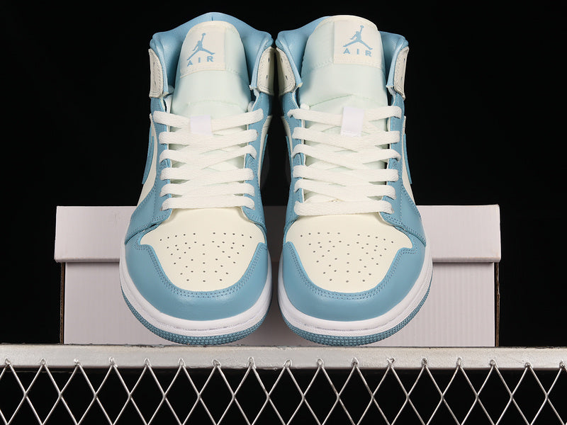 Air Jordan 1 AJ1 Mid – UNC