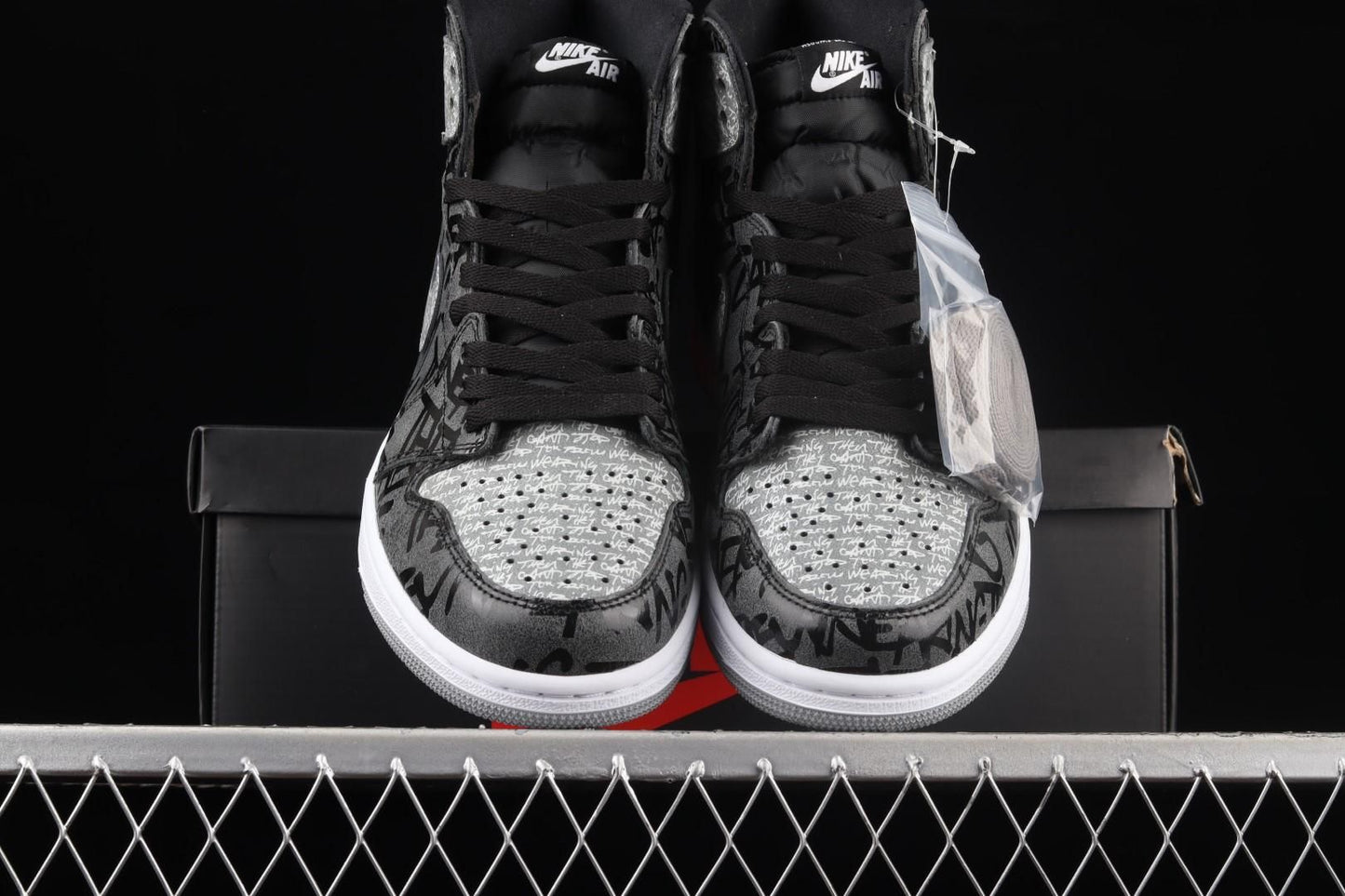 Air Jordan 1 AJ1 Retro High - Rebellionaire
