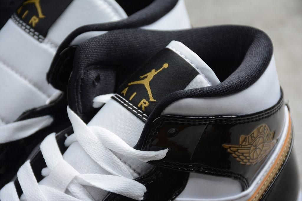 Air Jordan 1 AJ1 Mid SE – Black Gold