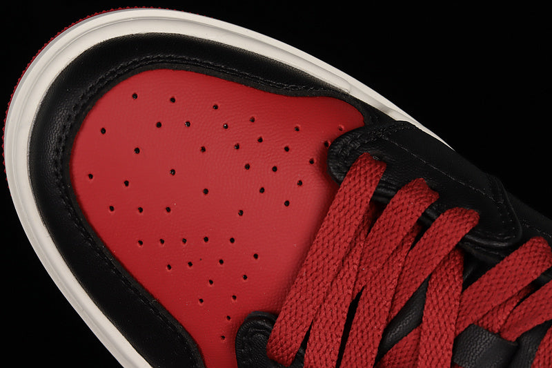 Air Jordan 1 AJ1 Elevate - Bred