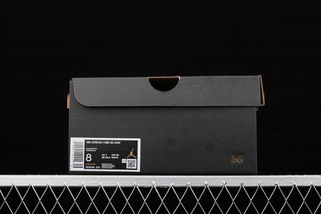Air Jordan 1 AJ1 Mid – Carbon Fiber