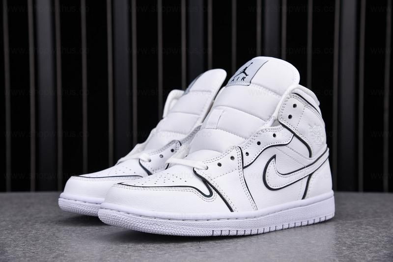 Air Jordan 1 AJ1 Mid SE – Iridescent