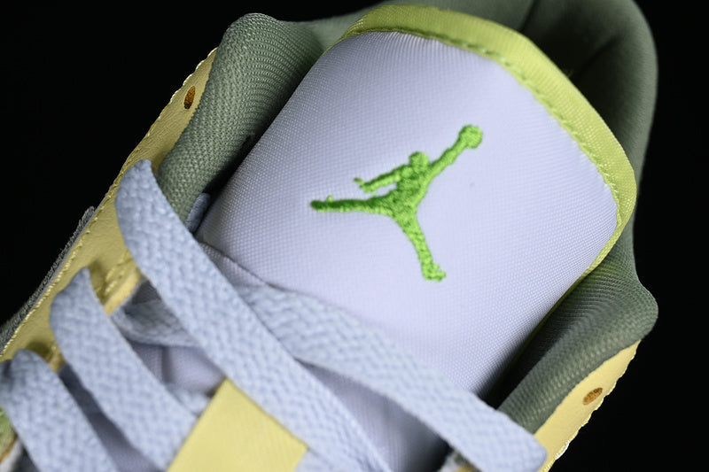 NikeUnisex Air Jordan 1 AJ1 Low – Light Olive