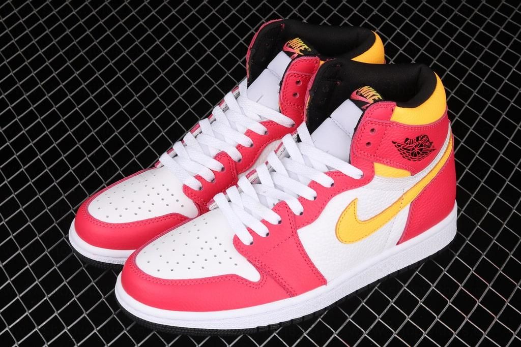 Air Jordan 1 AJ1 Retro High - Light Fusion Red
