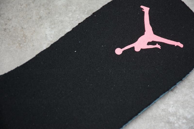 Air Jordan 1 AJ1 Mid SE – Varsity Purple