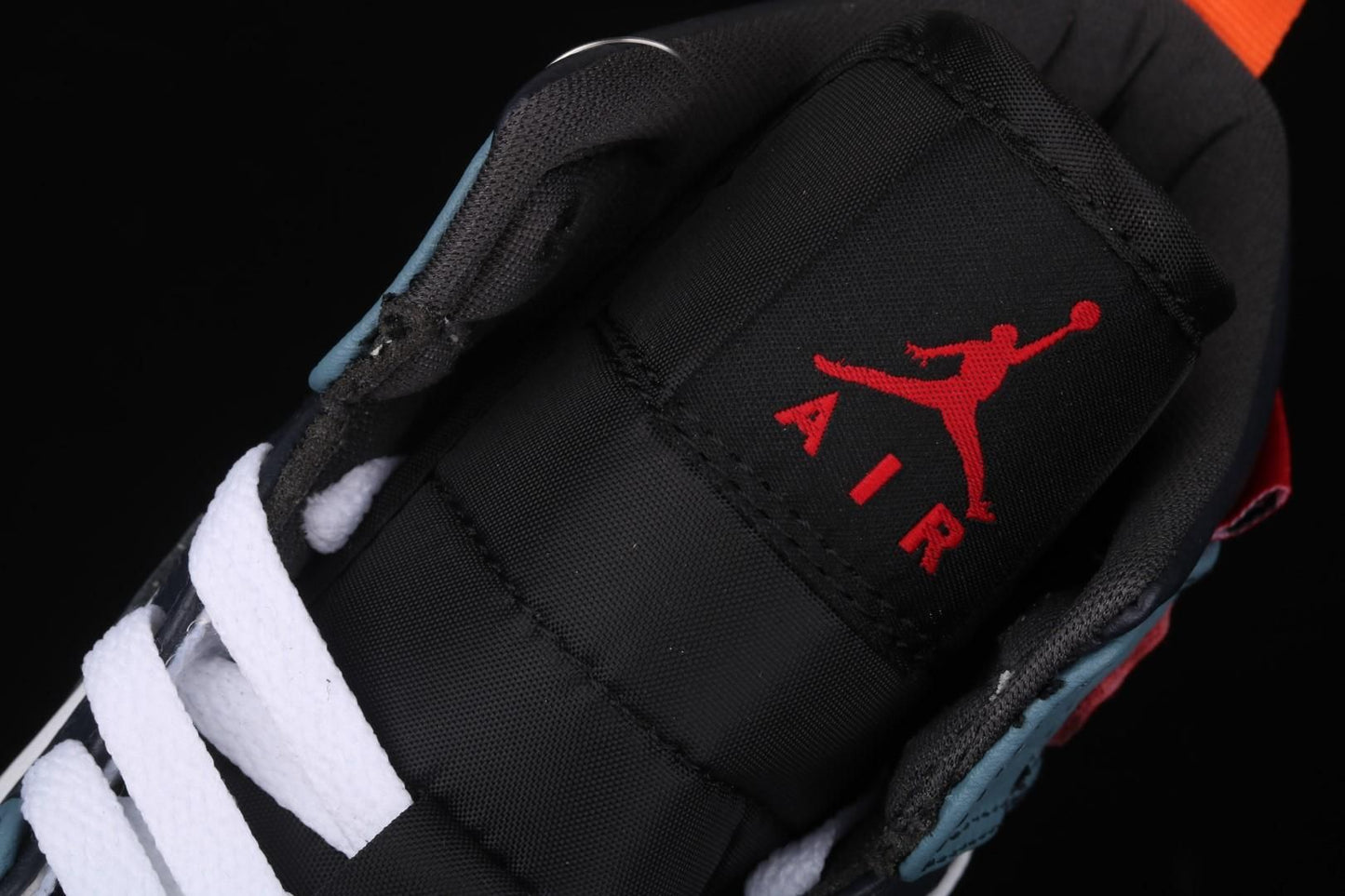 Facetasm x Air Jordan 1 AJ1 Mid – Fearless