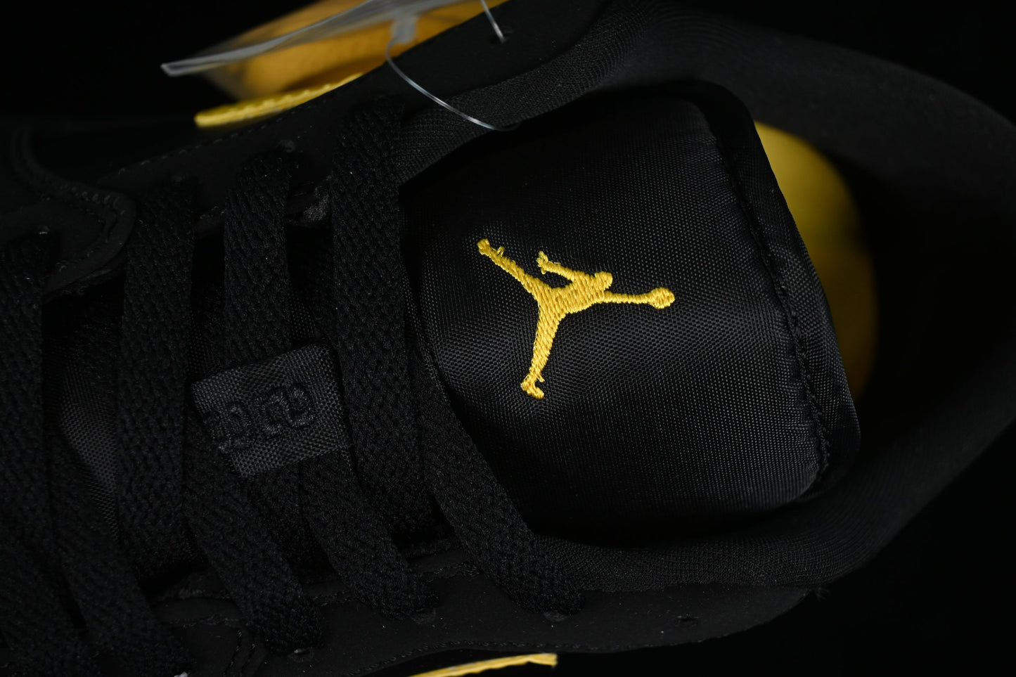 Air Jordan 1 AJ1 Low - Black/Yellow