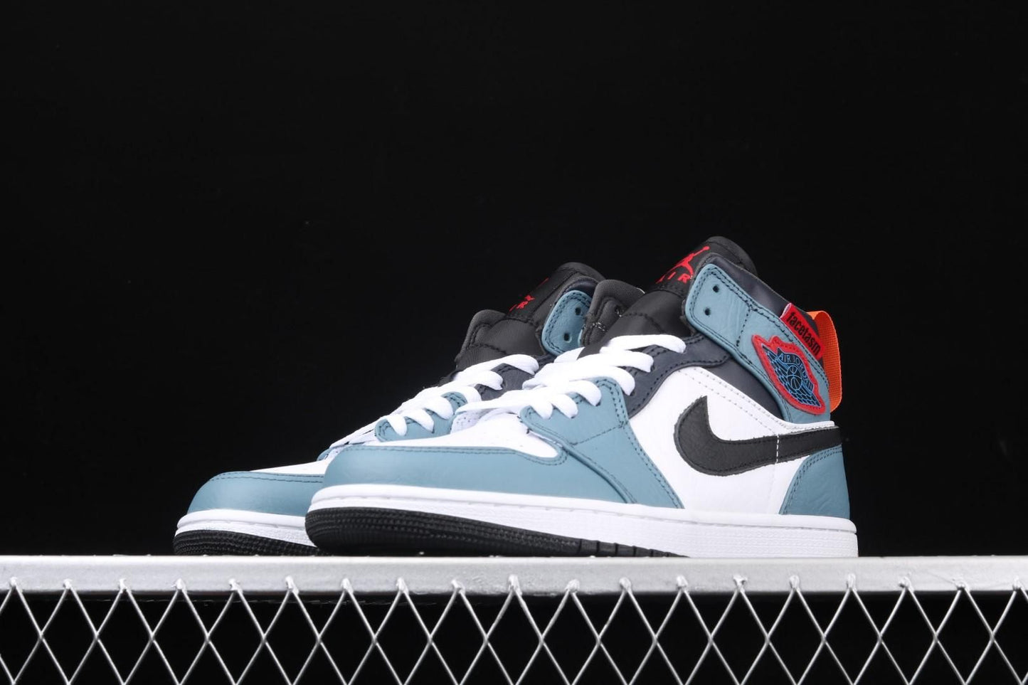 Facetasm x Air Jordan 1 AJ1 Mid – Fearless