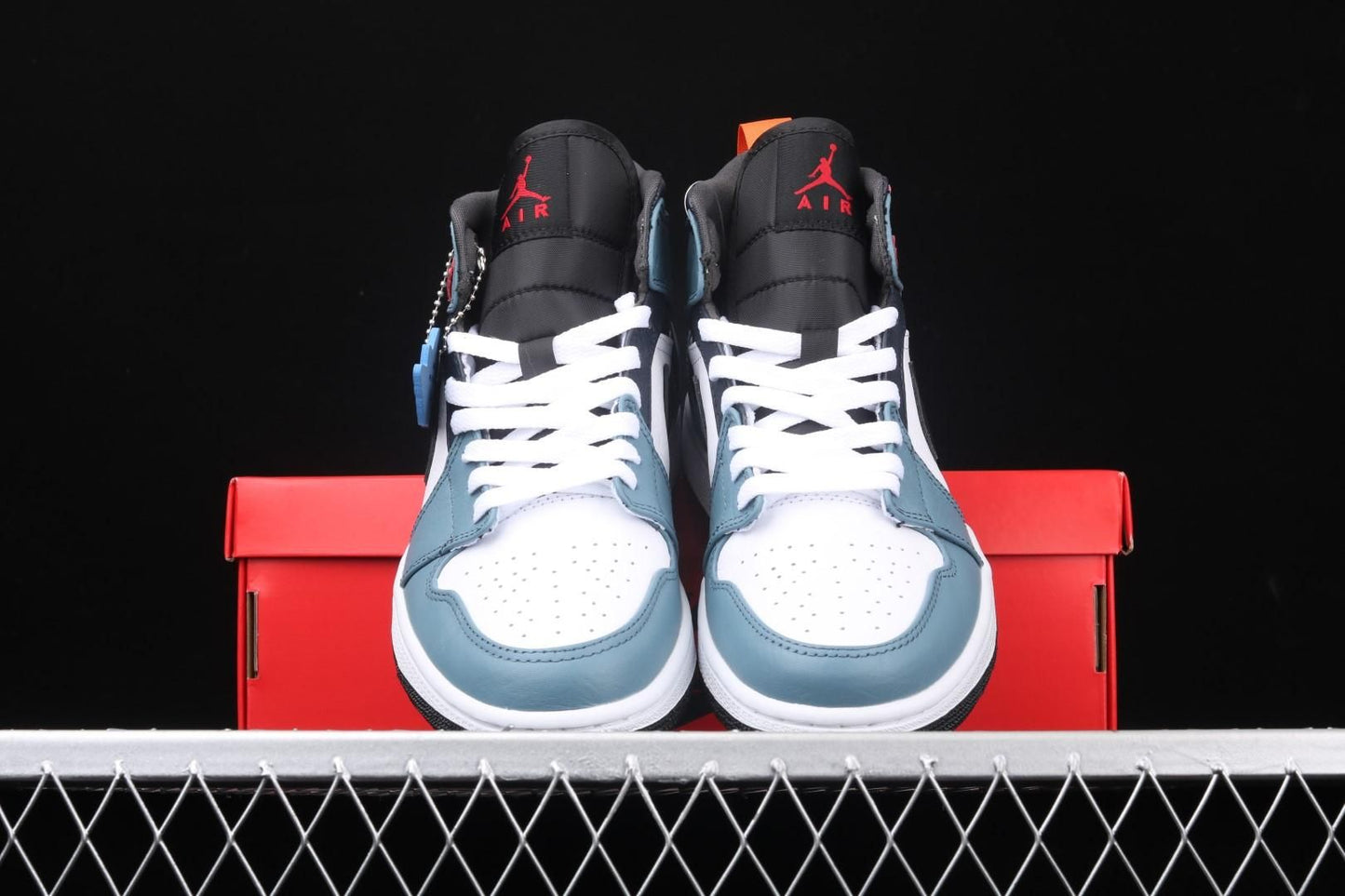 Facetasm x Air Jordan 1 AJ1 Mid – Fearless