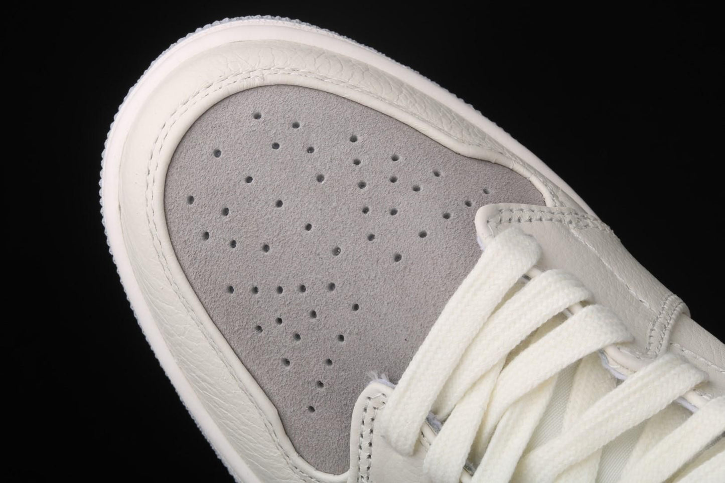 Air Jordan 1 AJ1 Mid – Sneakersnstuff