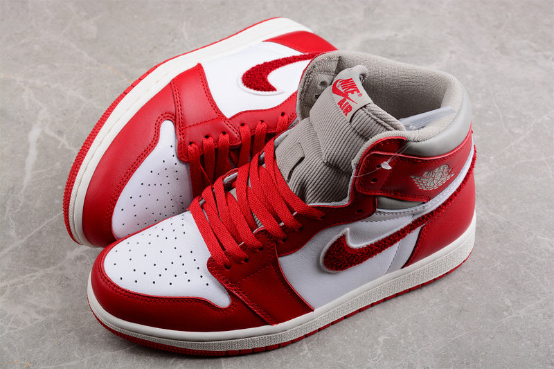 Air Jordan 1 AJ1 High - Chenille Red