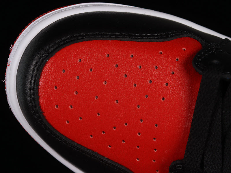 Air Jordan 1 AJ1 Low– UNC to Chicago