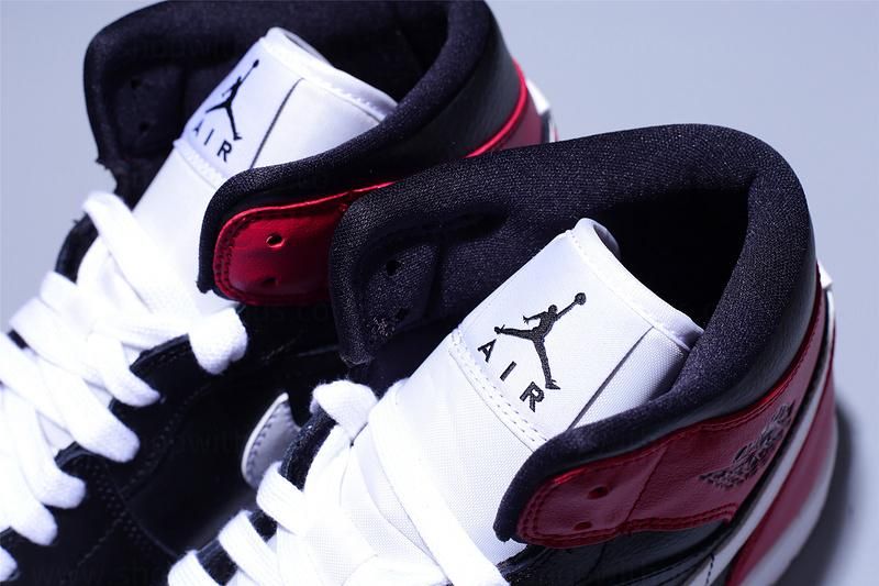 Air Jordan 1 AJ1 Mid – Noble Red