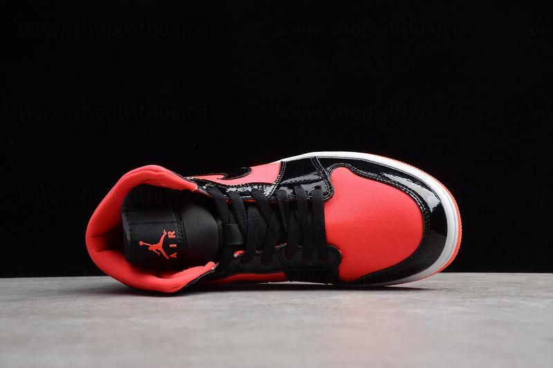 Air Jordan 1 AJ1 Mid – Hot Punch