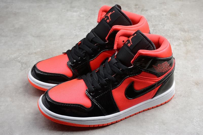 Air Jordan 1 AJ1 Mid – Hot Punch