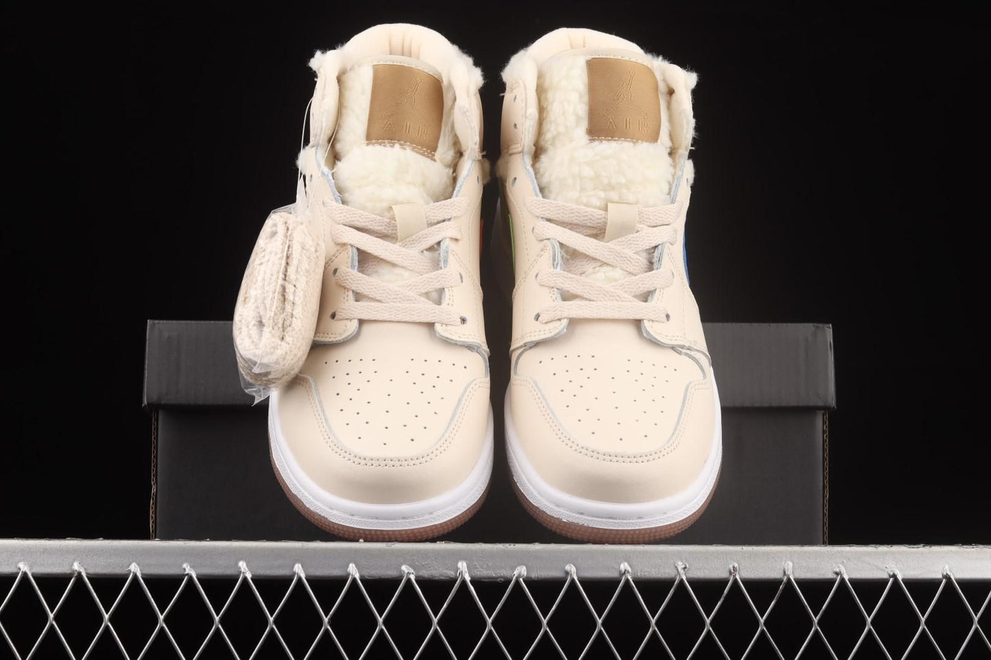 Air Jordan 1 AJ1 Mid – Fleece Pearl White