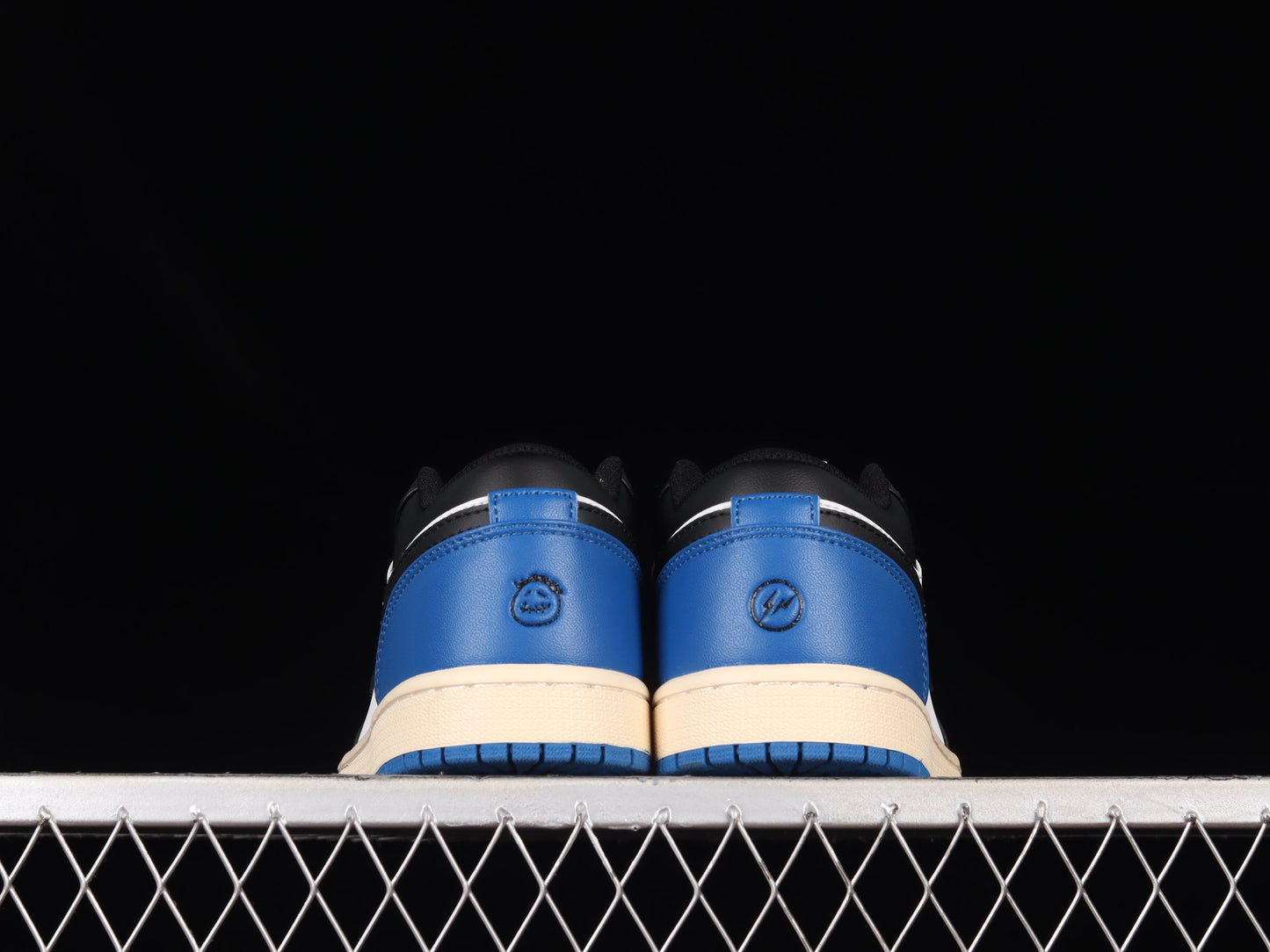 Air Jordan 1 AJ1 Retro Low - Black Dark/Powder Blue