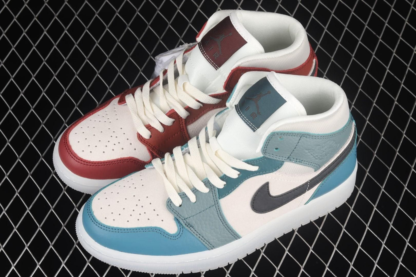 Air Jordan 1 AJ1 Mid – Anti-Gravity Machines