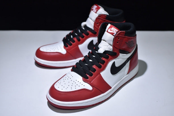 Nike Unisex Air Jordan 1 AJ1 High Basketball Shoe - Chicago