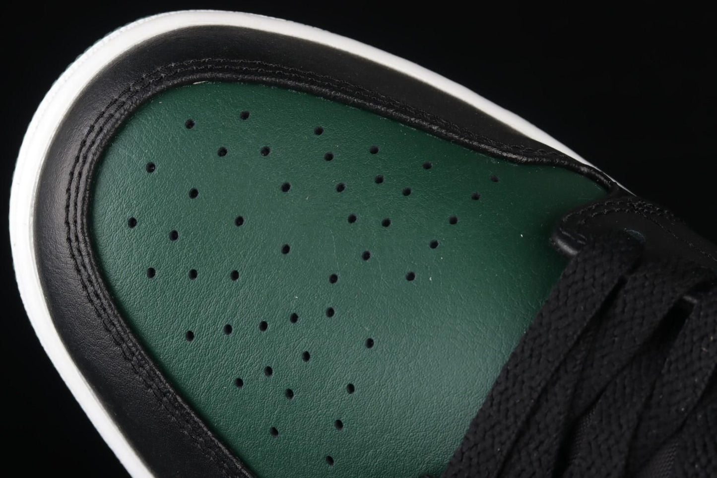 Air Jordan 1 AJ1 Low – Green Toe