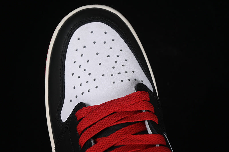 Air Jordan 1 AJ1 Retro High - Black Toe Reimagined