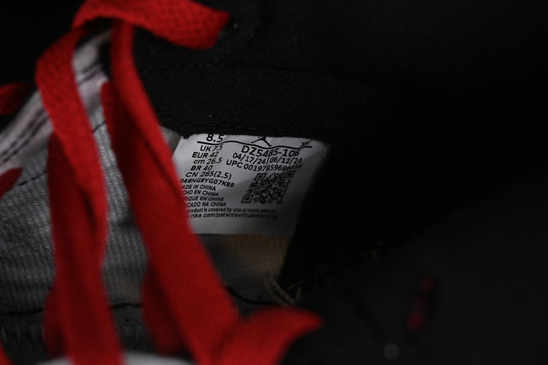 Air Jordan 1 AJ1 Retro High - Black Toe Reimagined