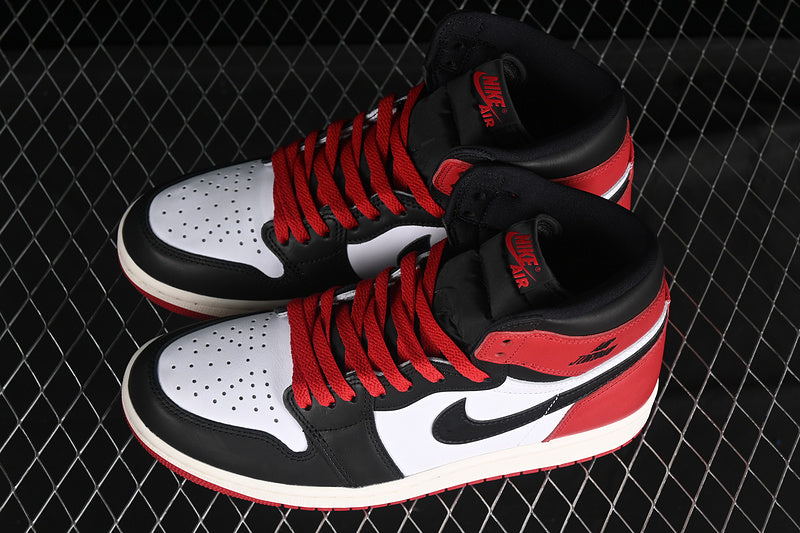 Air Jordan 1 AJ1 Retro High - Black Toe Reimagined