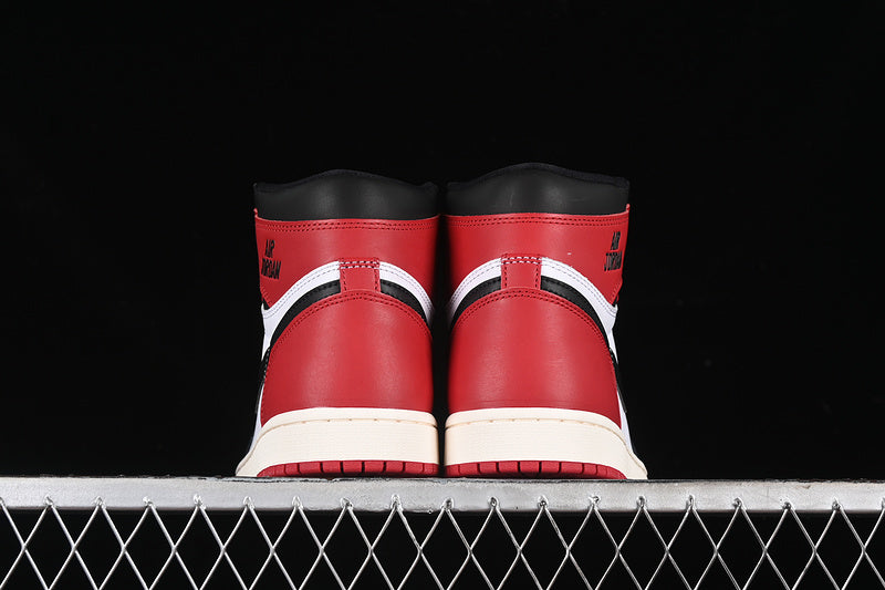 Air Jordan 1 AJ1 Retro High - Black Toe Reimagined