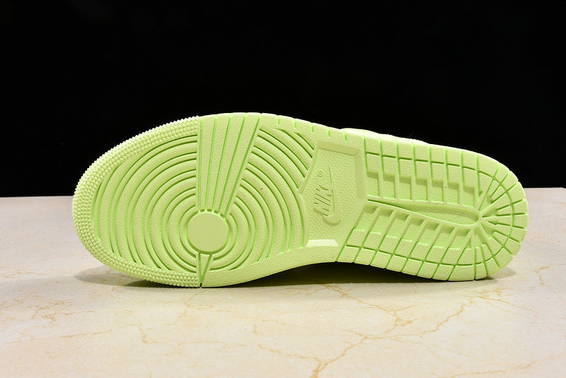 Air Jordan 1 AJ1 Retro High - Barely Volt