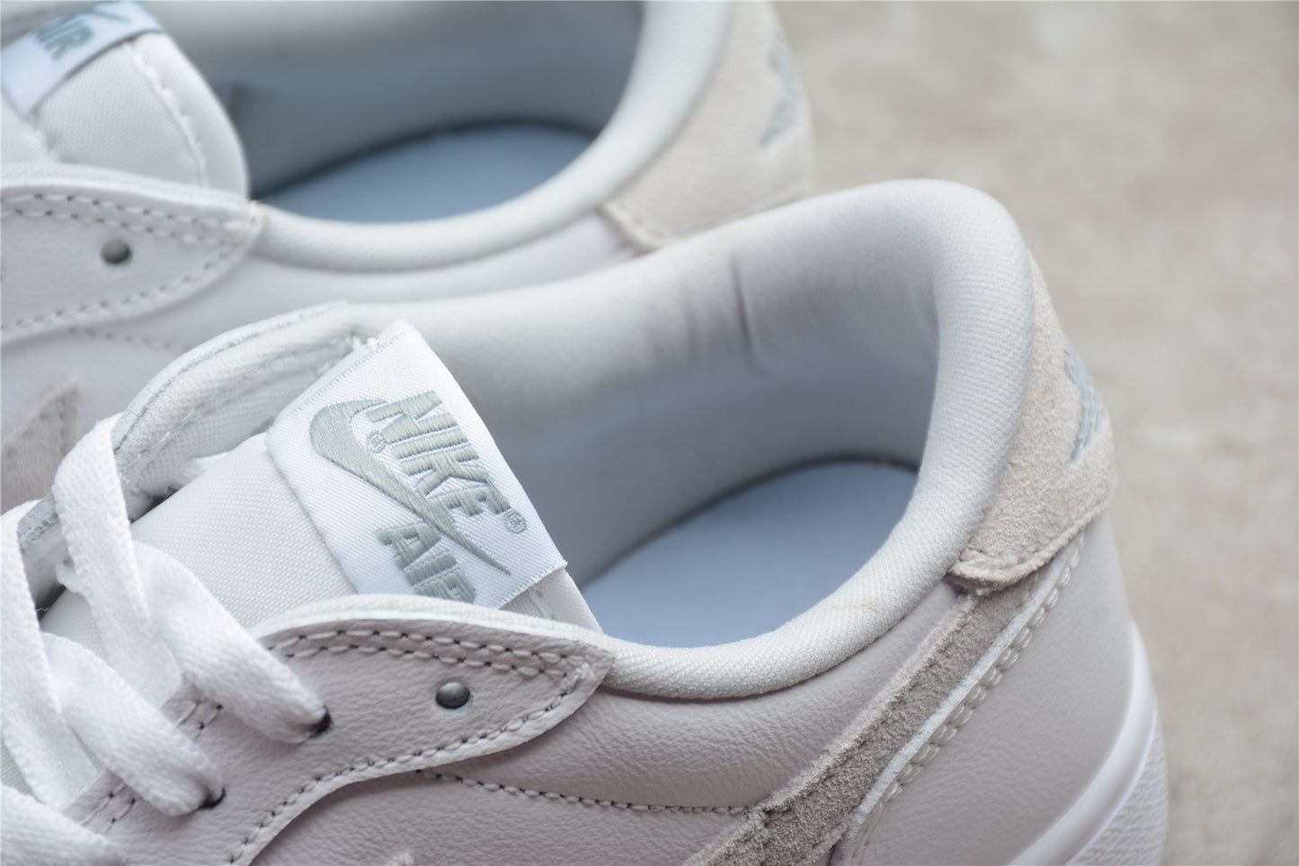 Air Jordan 1 AJ1 Low – Neutral Grey