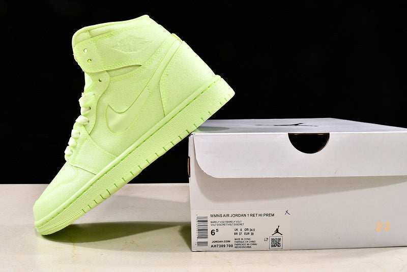Air Jordan 1 AJ1 Retro High - Barely Volt