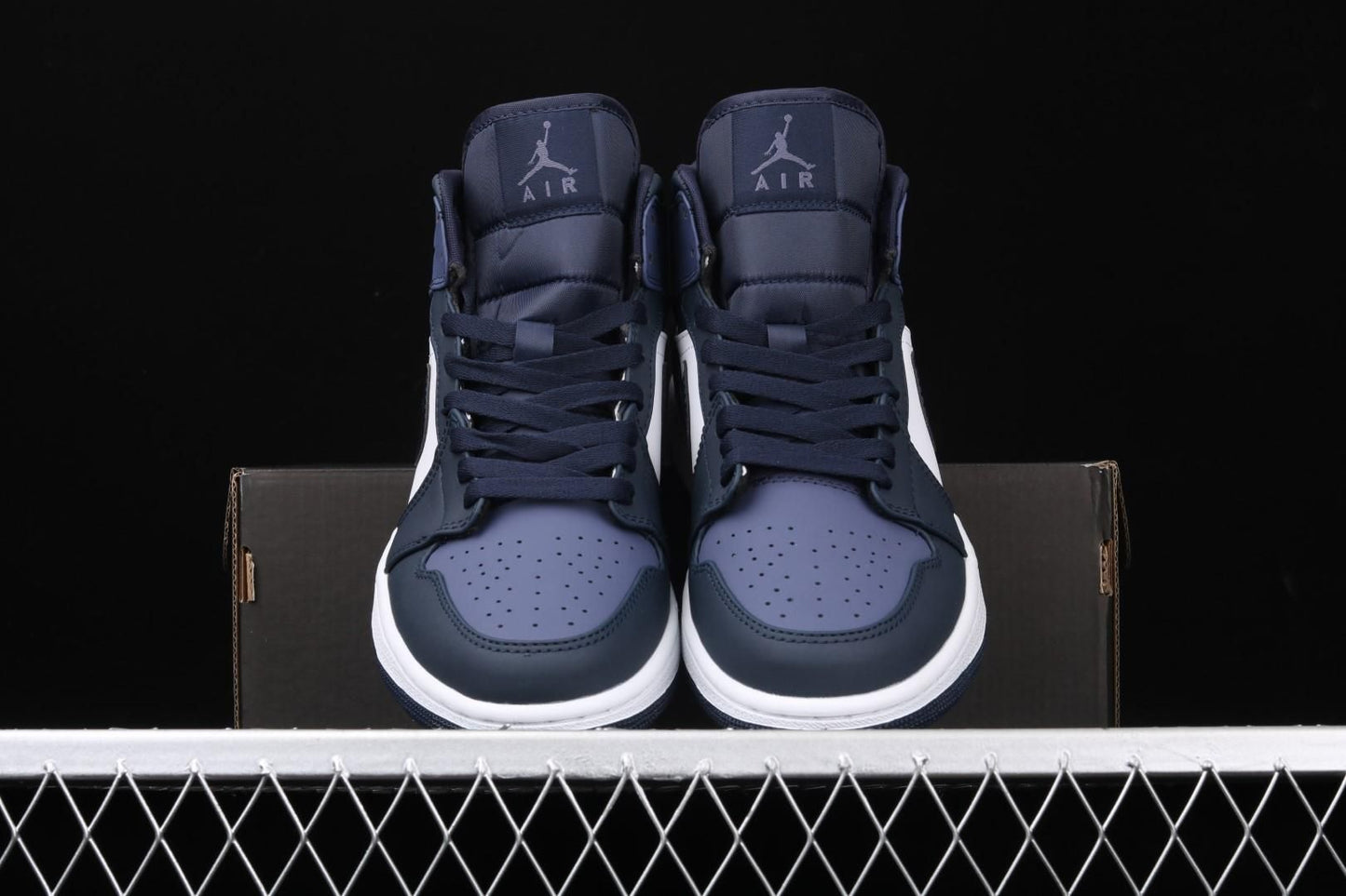 Air Jordan 1 AJ1 Mid – Sanded Purple