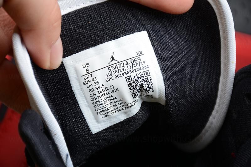 Air Jordan 1 AJ1 Mid – Chicago Black Toe