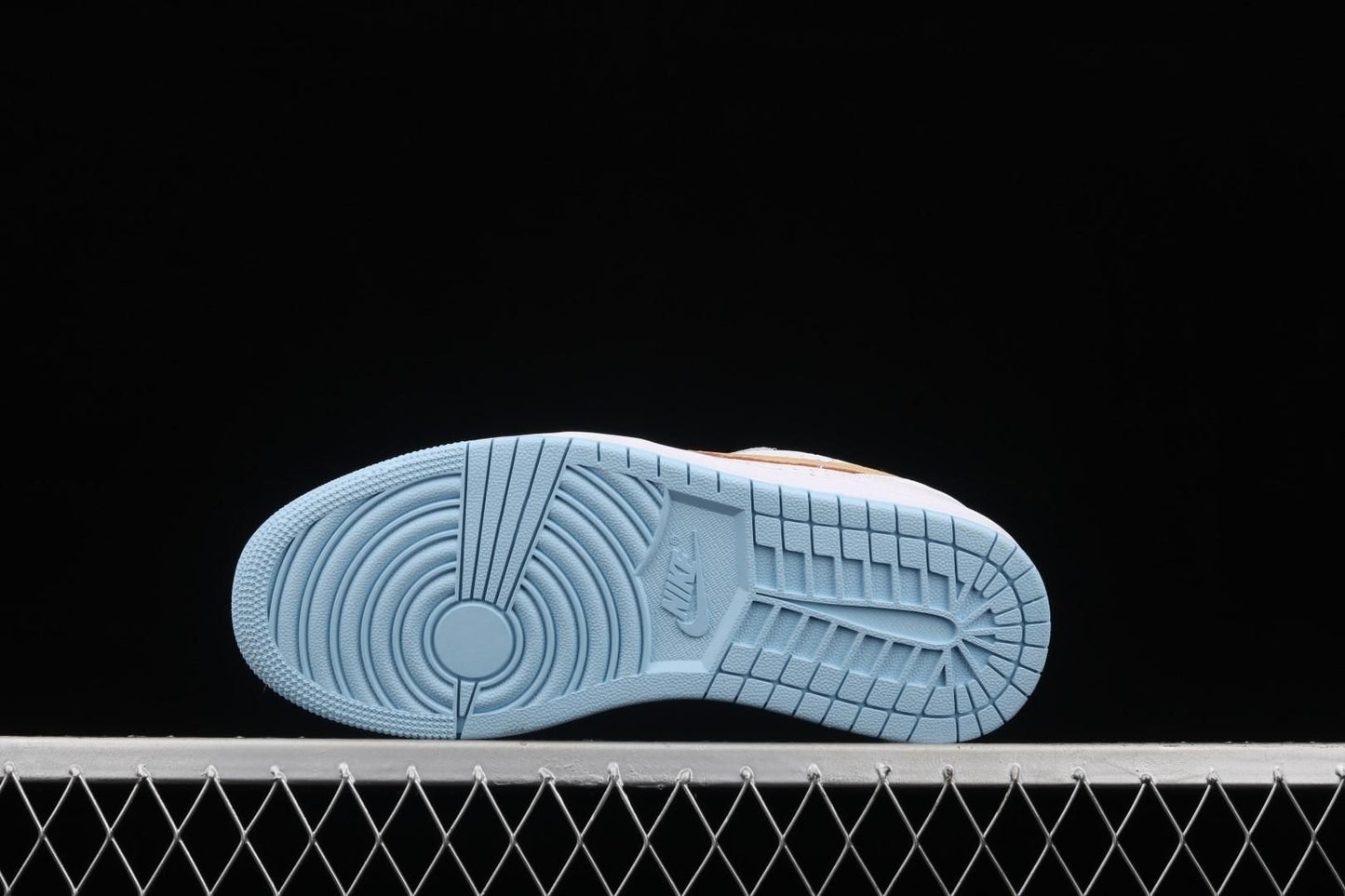 Air Jordan 1 AJ1 Low SE – White Sesame