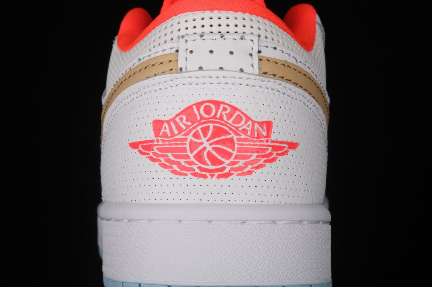 Air Jordan 1 AJ1 Low SE – White Sesame