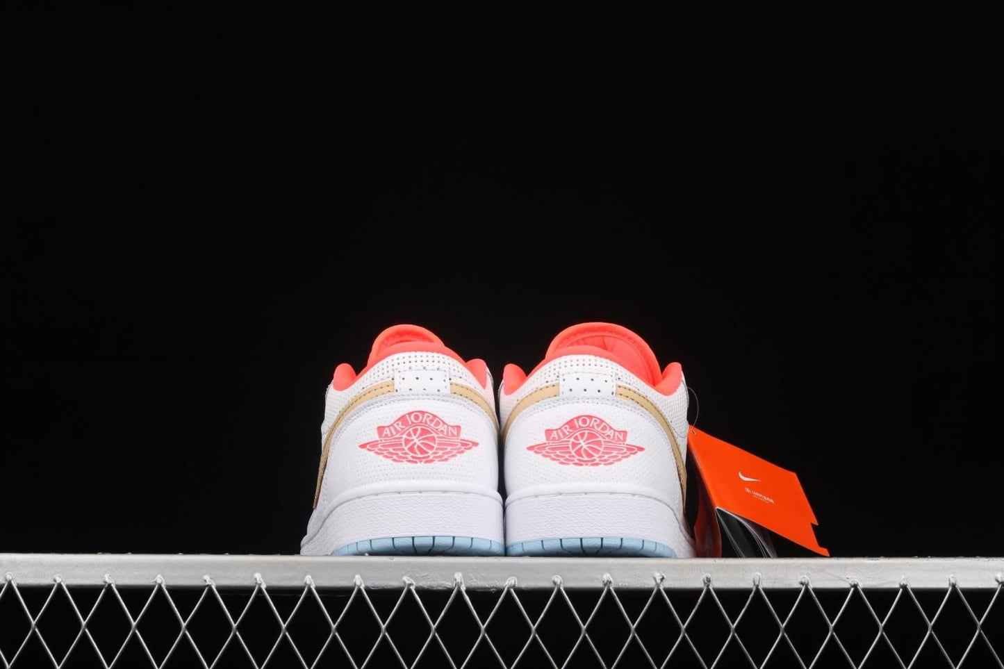 Air Jordan 1 AJ1 Low SE – White Sesame