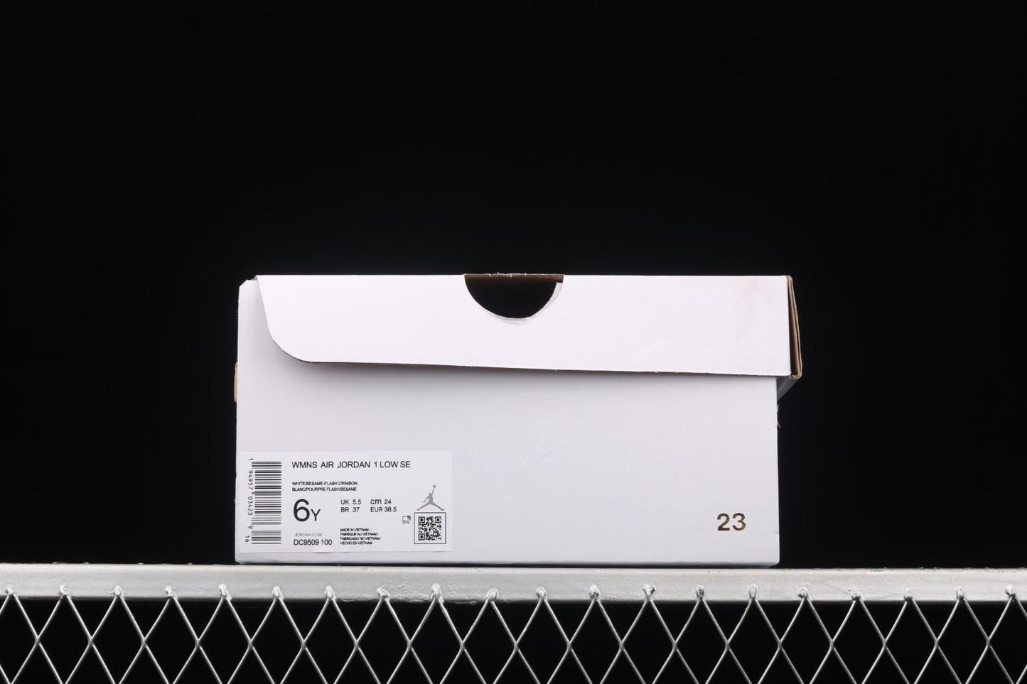 Air Jordan 1 AJ1 Low SE – White Sesame