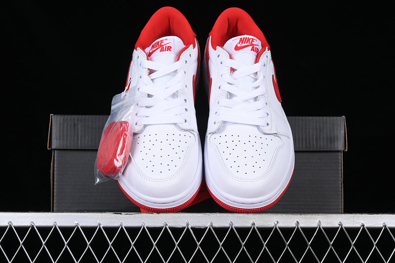 NikeUnisex Air Jordan 1 AJ1 Low – University Red