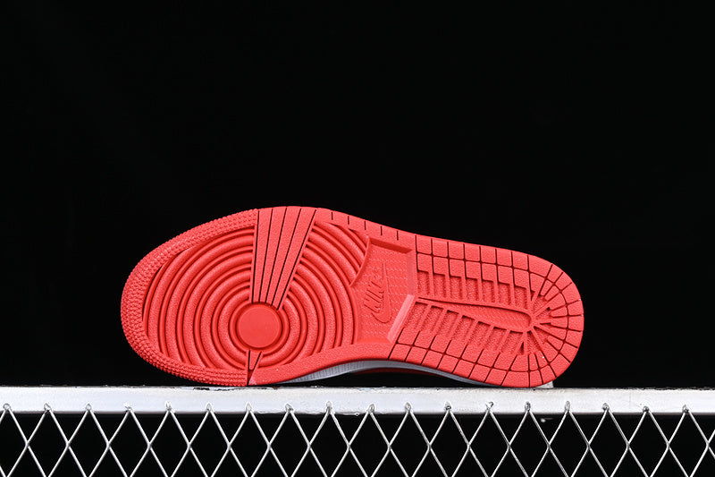 NikeUnisex Air Jordan 1 AJ1 Low – University Red