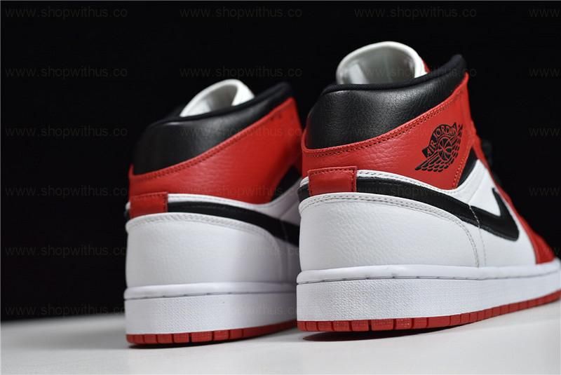 Air Jordan 1 AJ1 Mid – Chicago