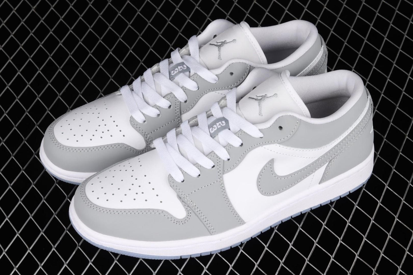 Air Jordan 1 AJ1 Low – Wolf Grey